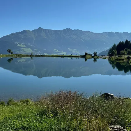 Martinshof לאדיס